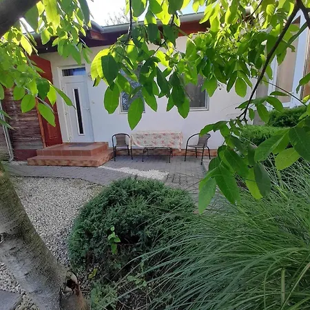 Nyugalom Sziget Vendeghaz Apartamento